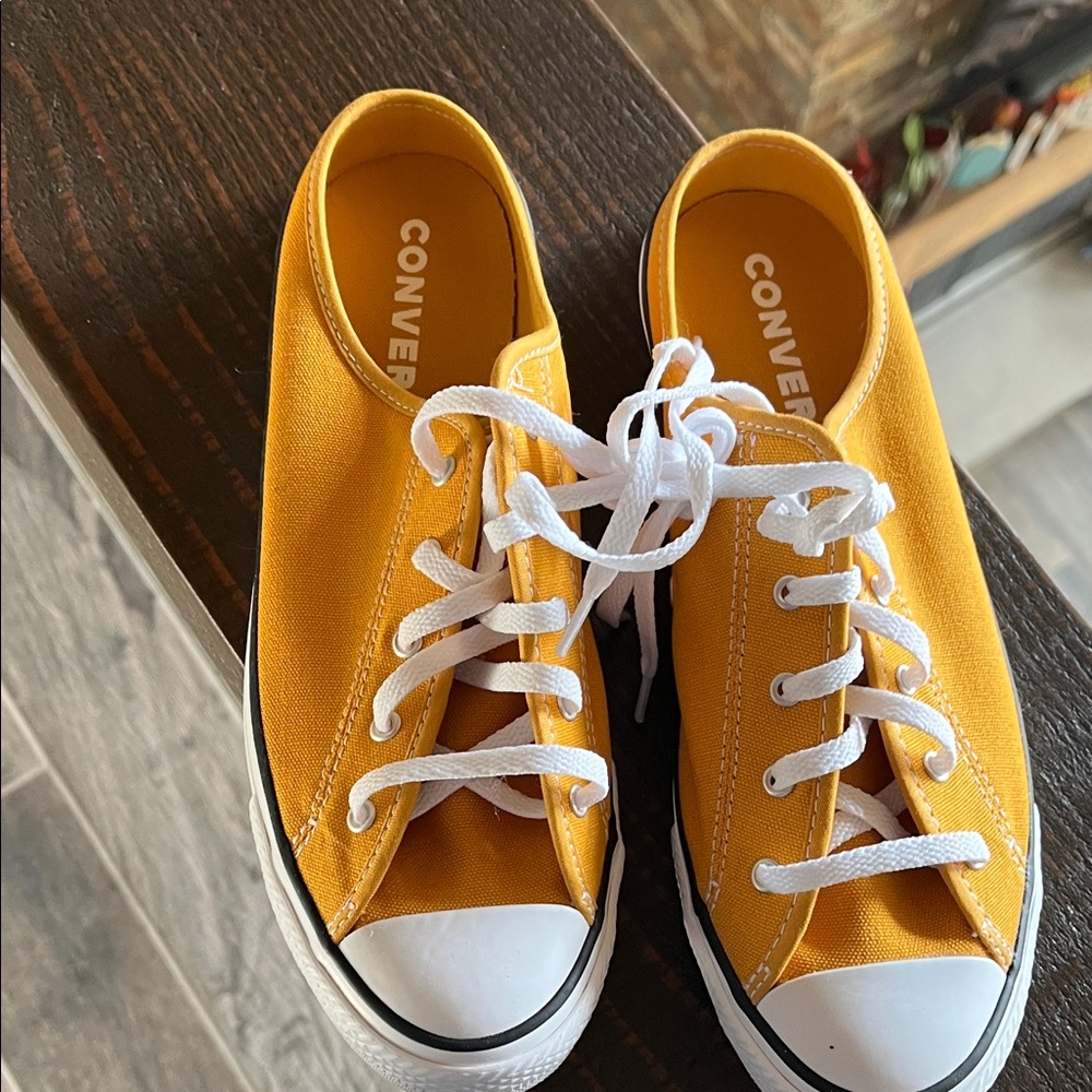 Converse women’s Sneakers slides in Vibrant Yellow